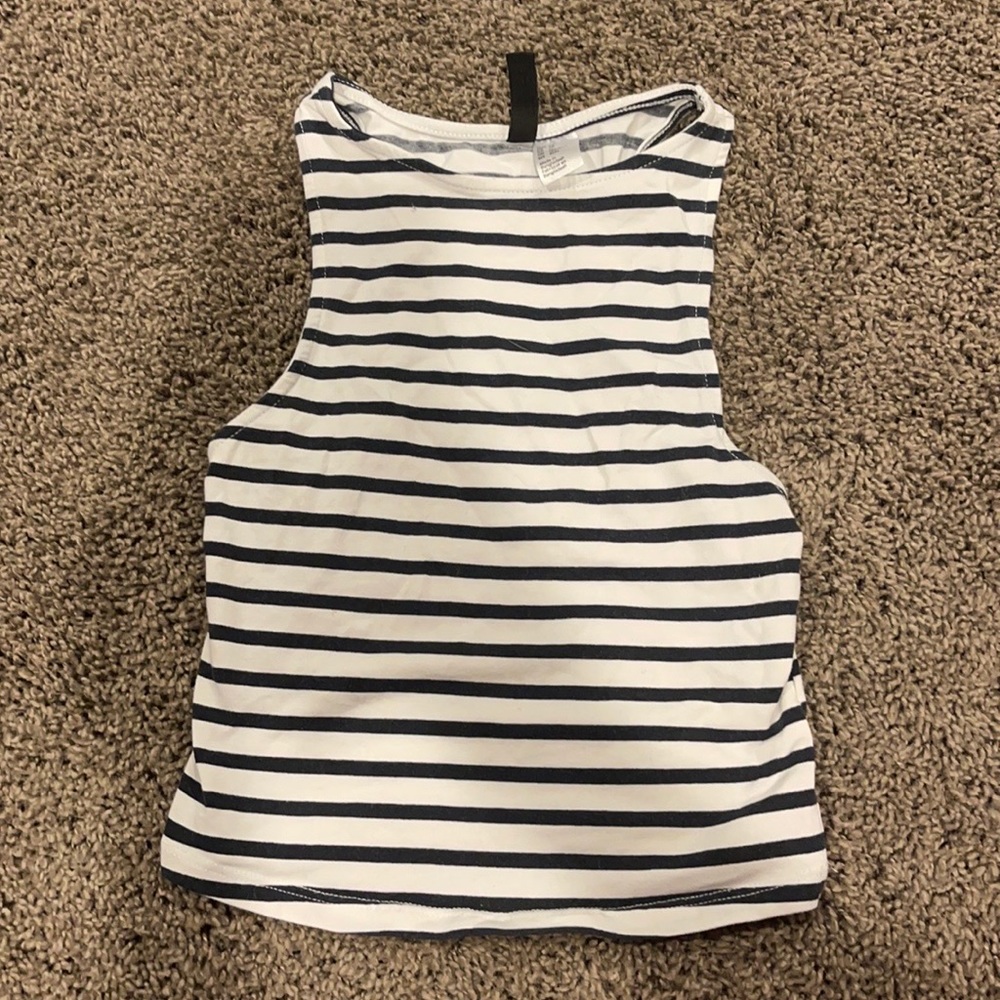 Halter Top. S: Small